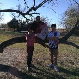 Meet your Posher, Adan